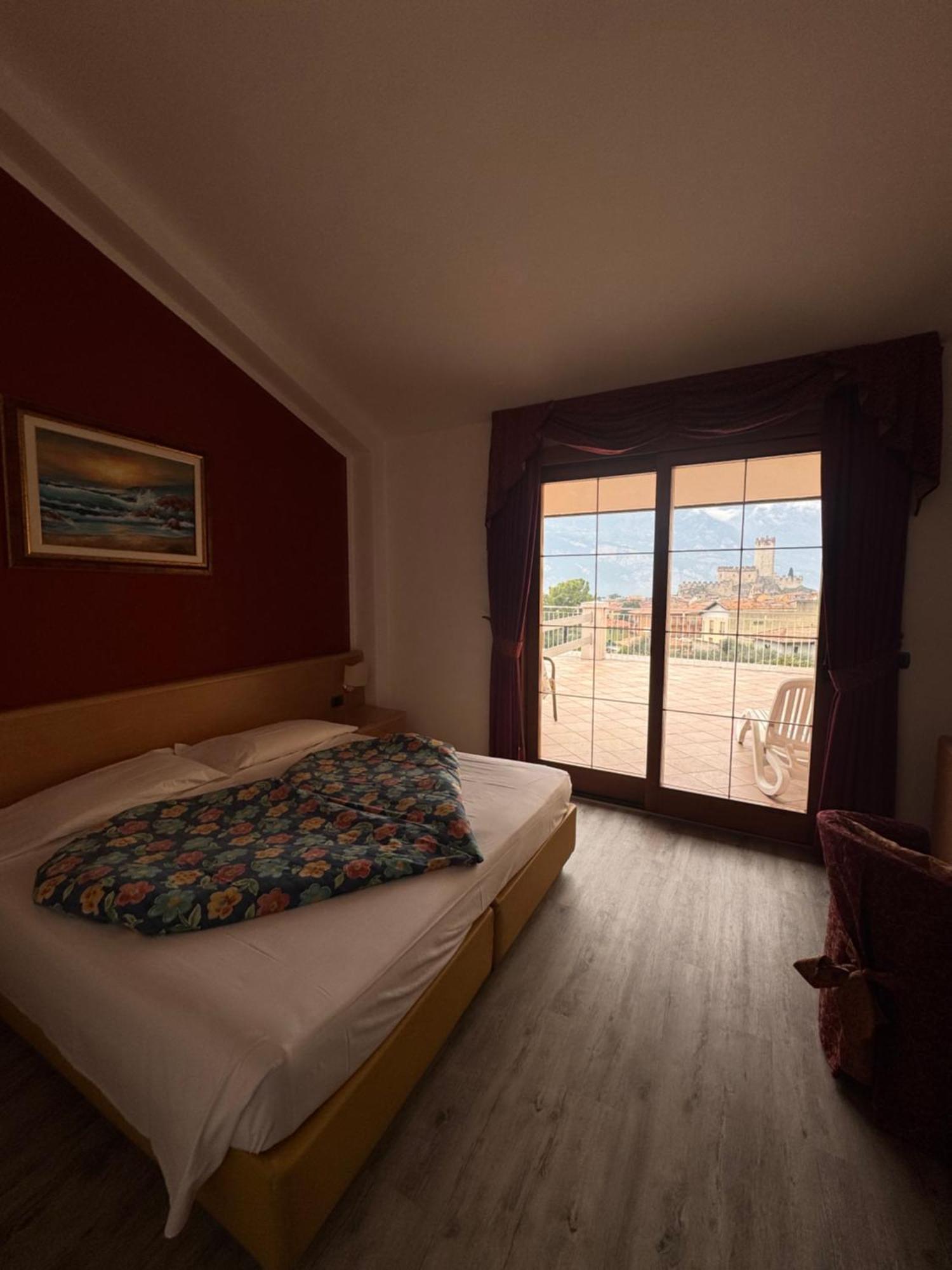 Hotel Alpi Malcesine Exteriér fotografie